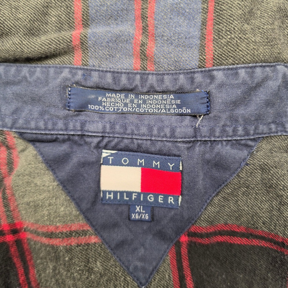 Vintage Tommy Hilfiger Mens XL Plaid Flannel Button Down Shirt Crest Logo - Picture 2 of 11